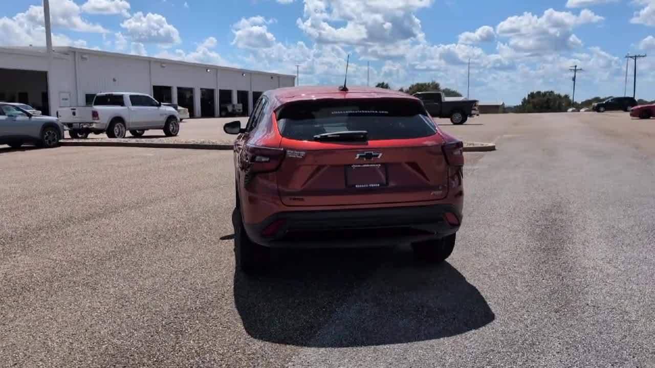 2024 Chevrolet Trax photo 8