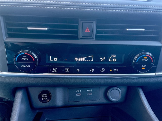 2024 Nissan Rogue SV photo 8