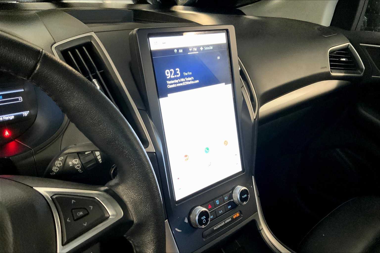 2023 Ford Edge SEL photo 6