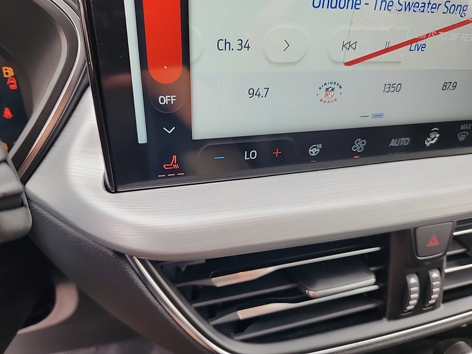 2024 Ford Escape Plug-In Hybrid photo 14