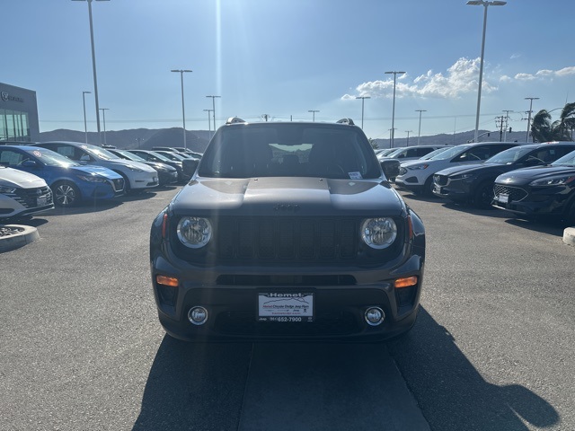 2019 Jeep Renegade Latitude photo 2