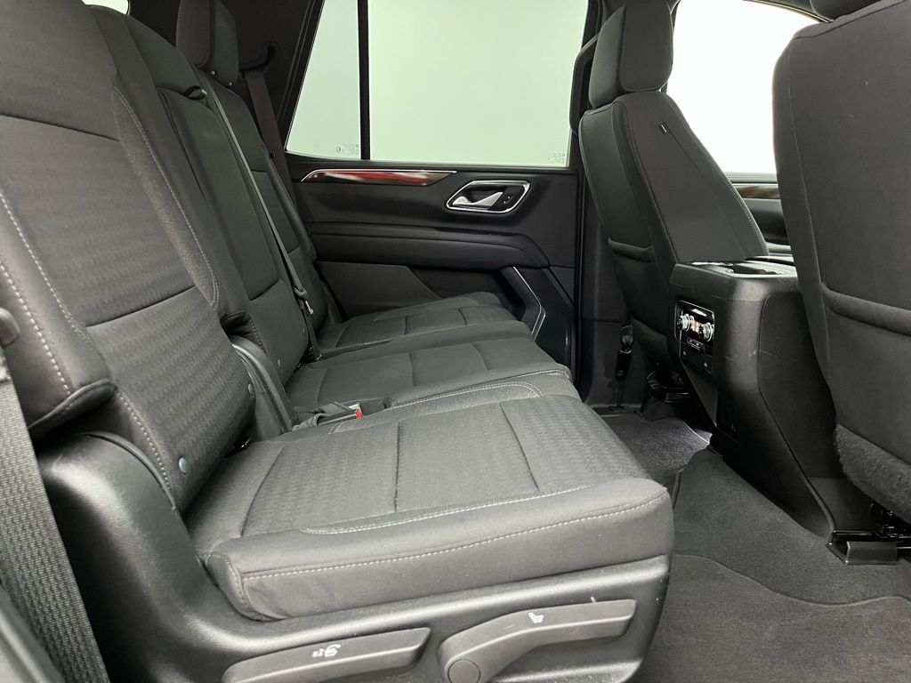2022 Gmc Yukon SLE photo 24