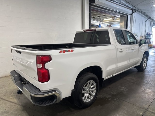 2019 Chevrolet Silverado 1500 LT photo 4