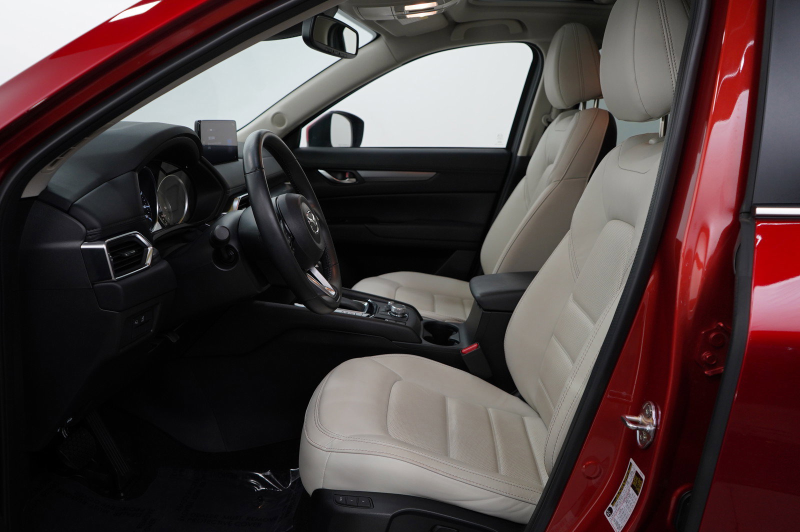 2023 Mazda CX-5 2.5 S Preferred photo 17