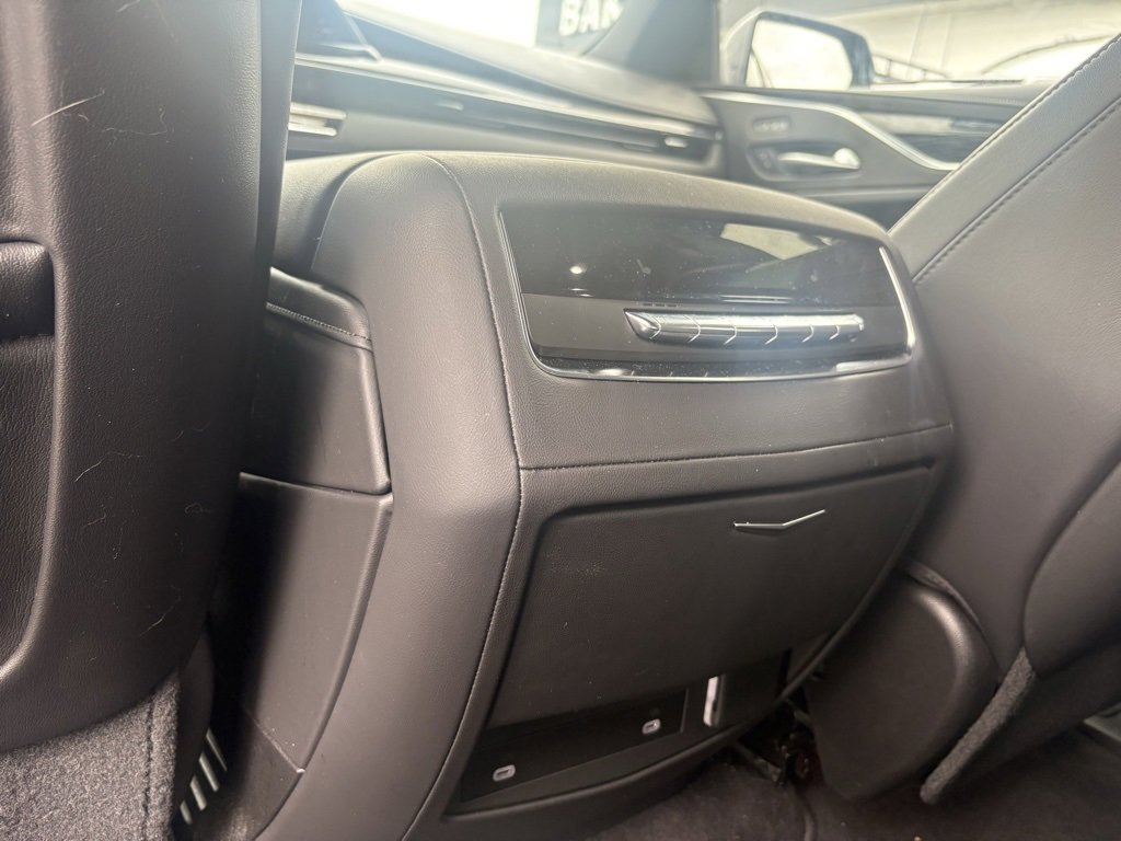 2023 Cadillac Escalade Sport photo 18