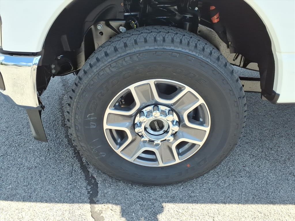 2026 Ford F-250 Lariat photo 10