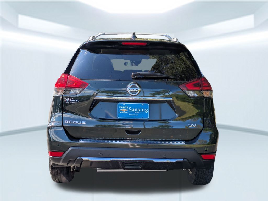 2020 Nissan Rogue SV photo 4