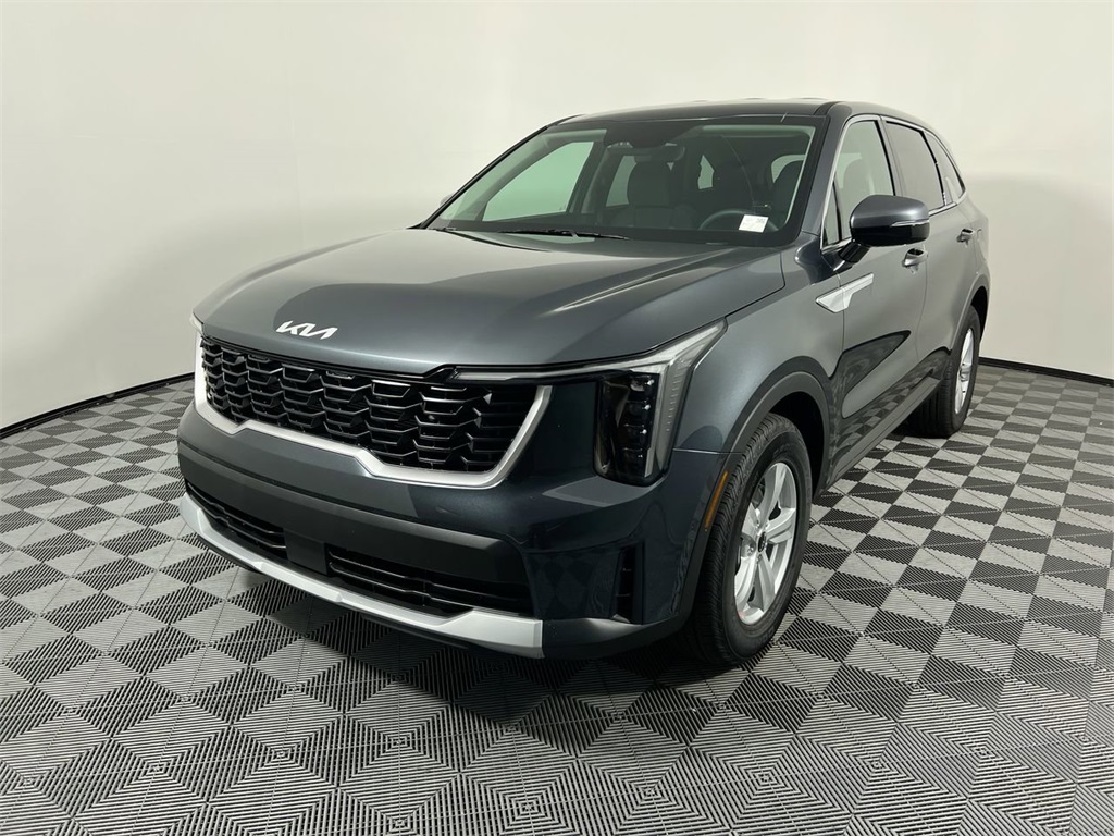 2026 Kia Sorento LX photo 7