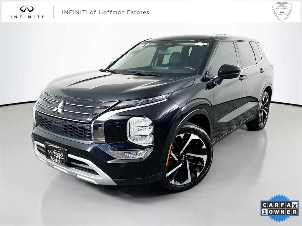 2024 Mitsubishi Outlander SE's photo