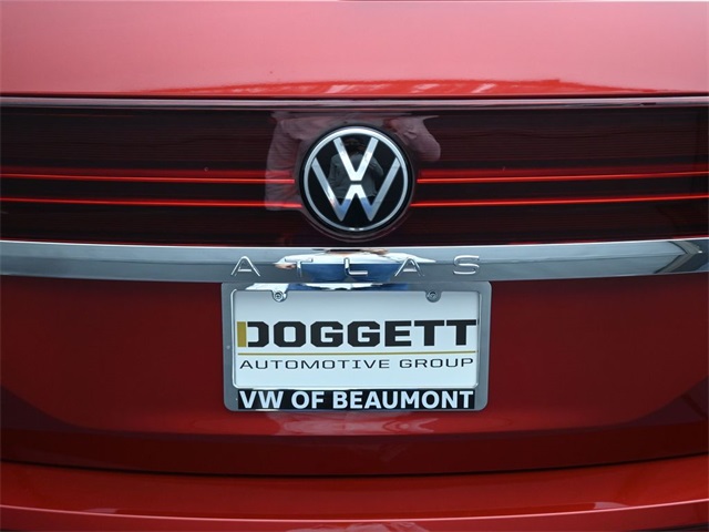 2025 Volkswagen Atlas SE Technology photo 11