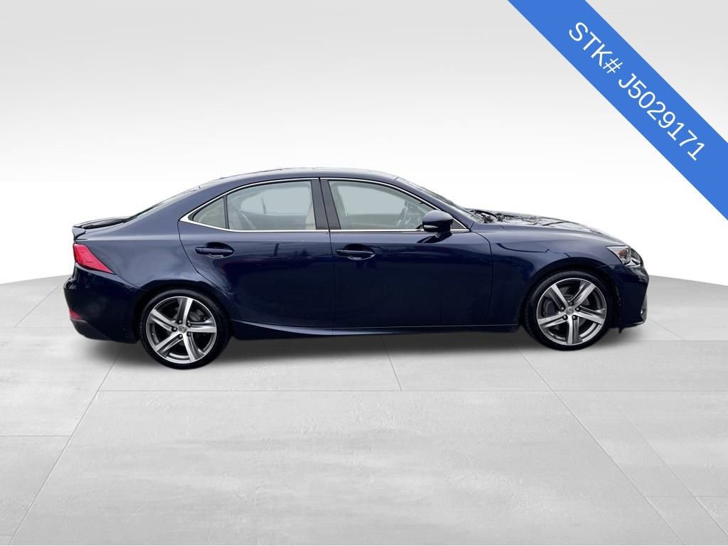 2018 Lexus IS 300 photo 3