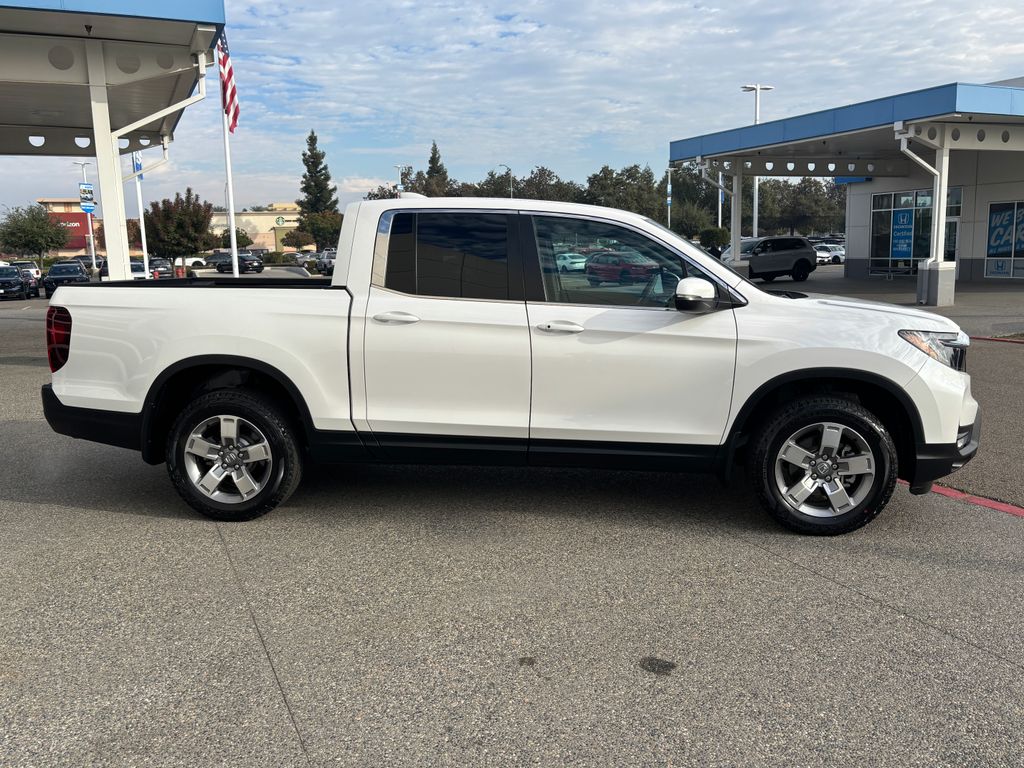 2025 Honda Ridgeline RTL photo 2