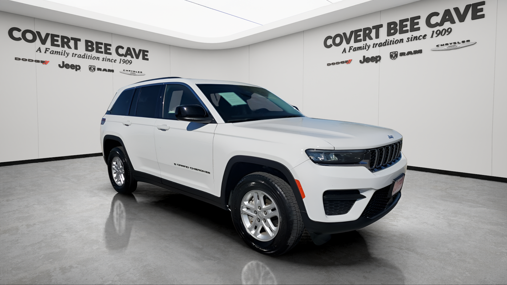 2024 Jeep Grand Cherokee Laredo's photo