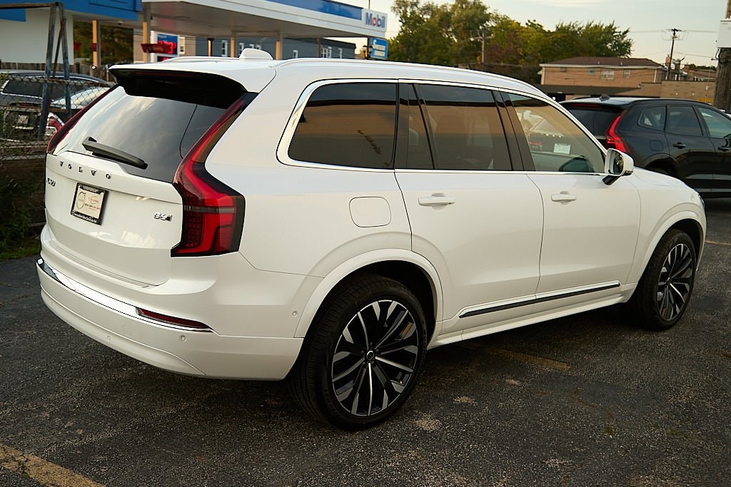 2025 VOLVO XC90 - Image 8