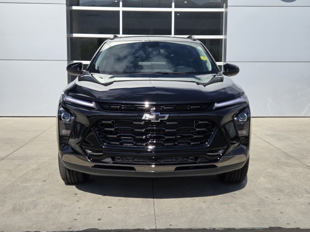 2025 Chevrolet Trax ACTIV photo 2