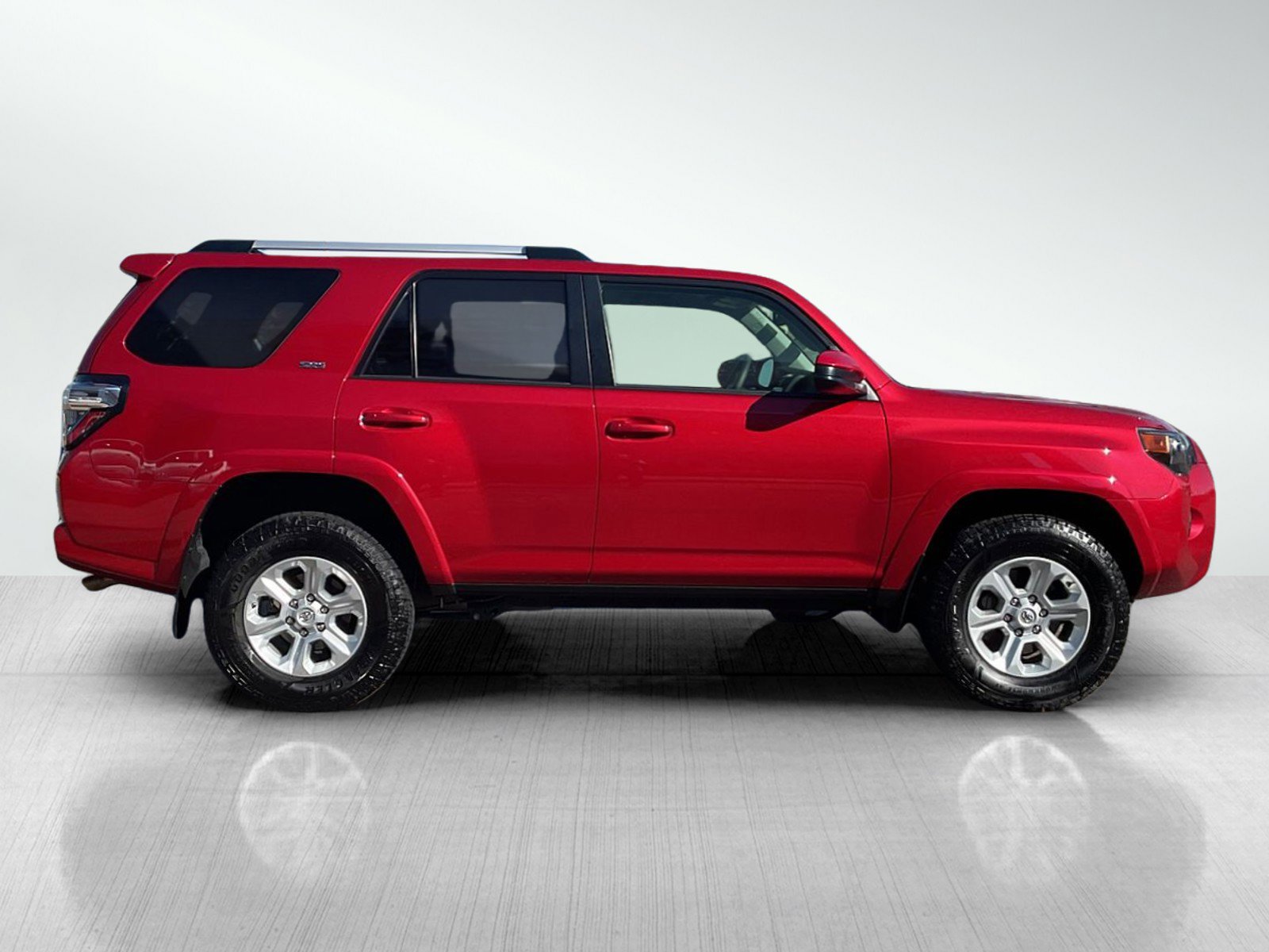 2021 Toyota 4Runner SR5 4WD photo 4