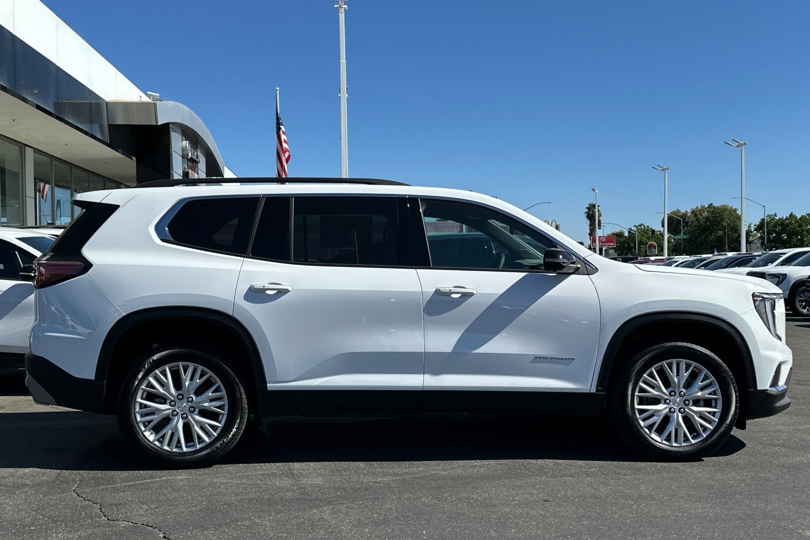 2026 Gmc Acadia Elevation photo 4