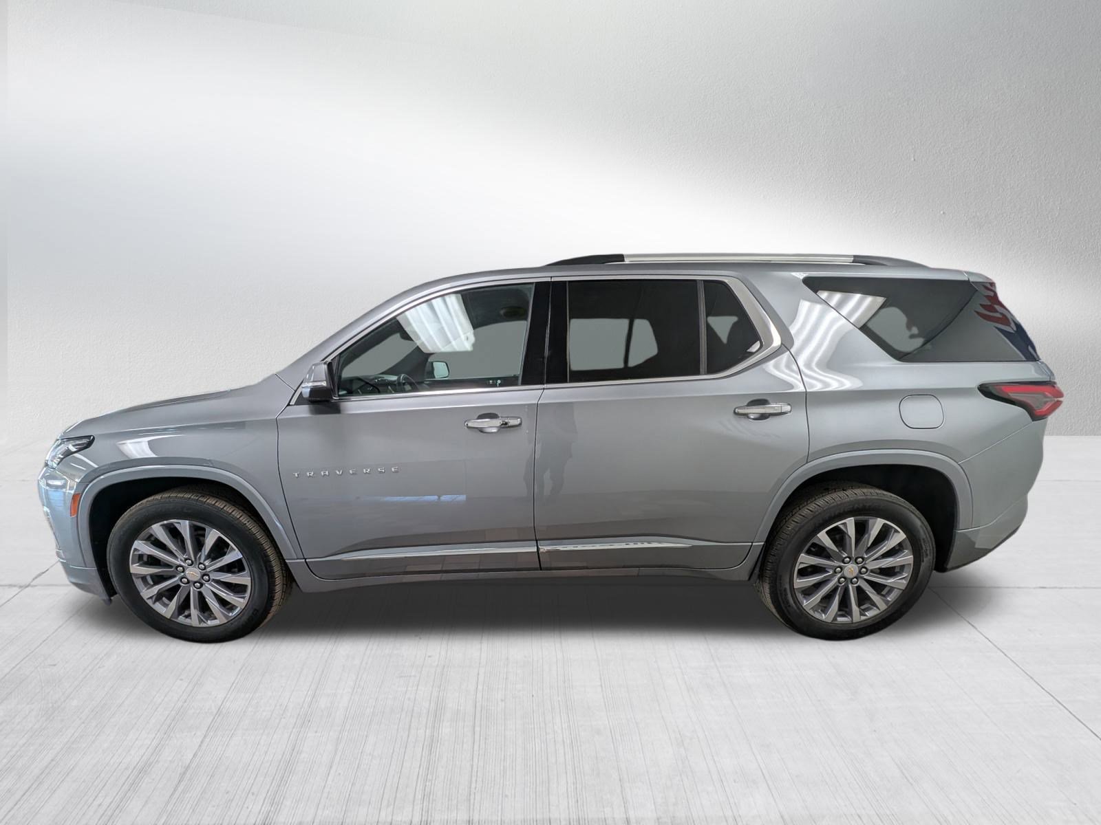 Used 2023 Chevrolet Traverse Premier with VIN 1GNEVKKW4PJ337576 for sale in Hermantown, Minnesota