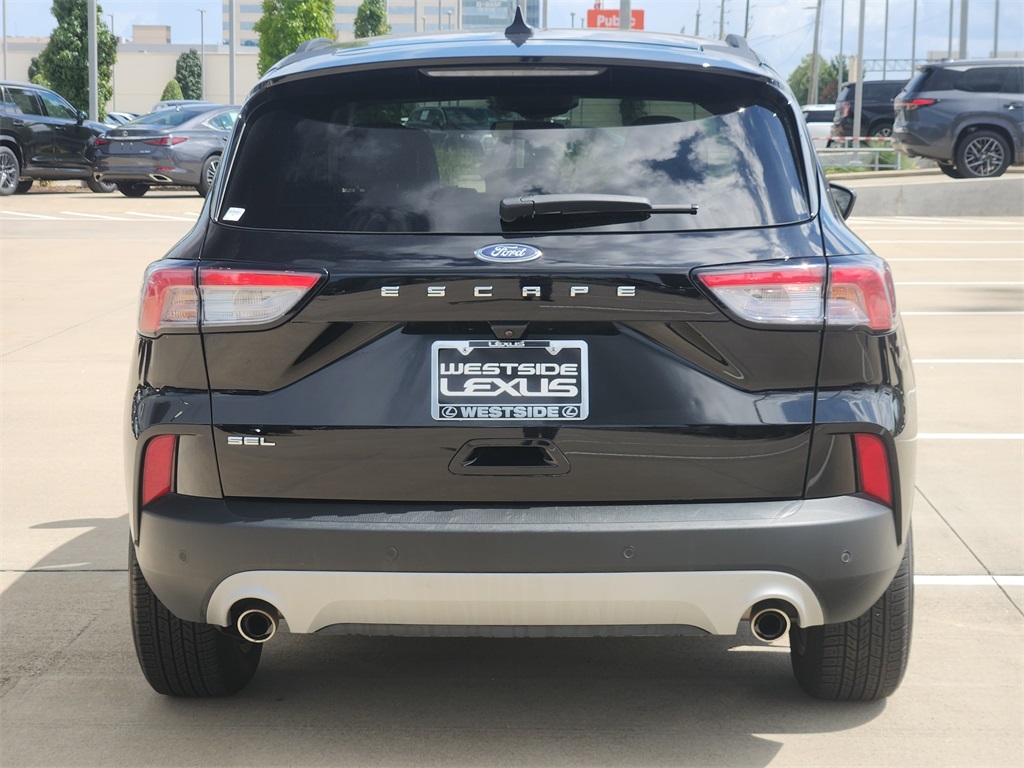 2022 Ford Escape SEL photo 6