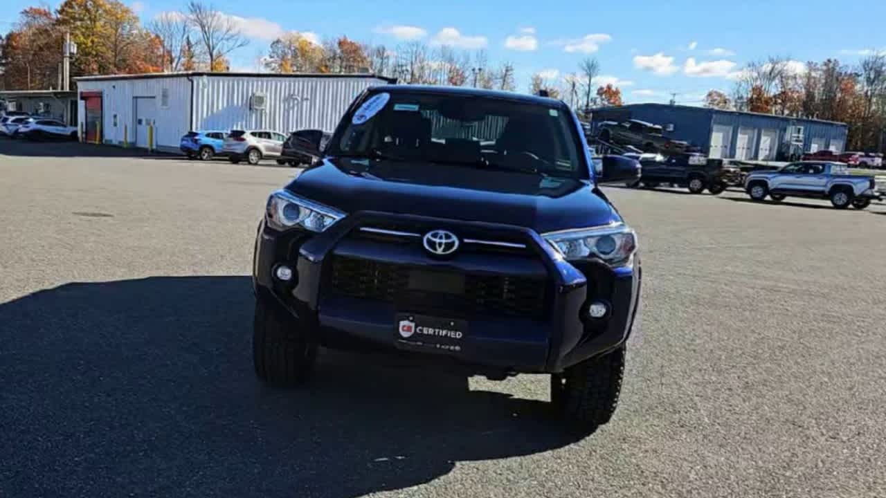 2021 Toyota 4Runner SR5 photo 4