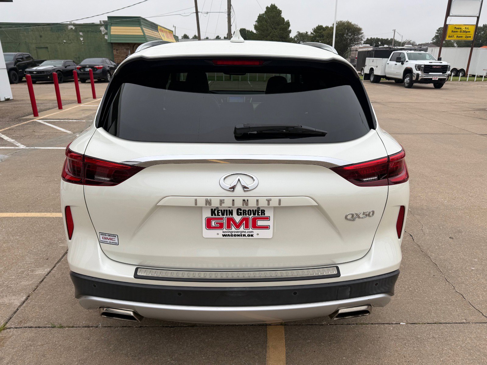2019 Infiniti QX50 Essential photo 4