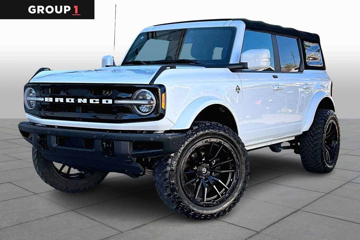 2021 Ford Bronco 4-Door Outer Banks's photo