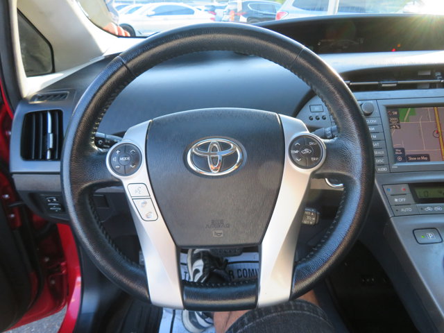 2015 Toyota Prius Four photo 25