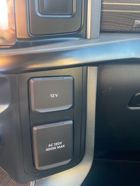 2022 Ford F-150 Platinum photo 24