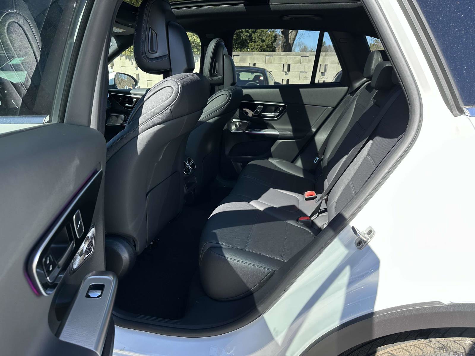 2025 Mercedes Benz GLC 300 4MATIC photo 9