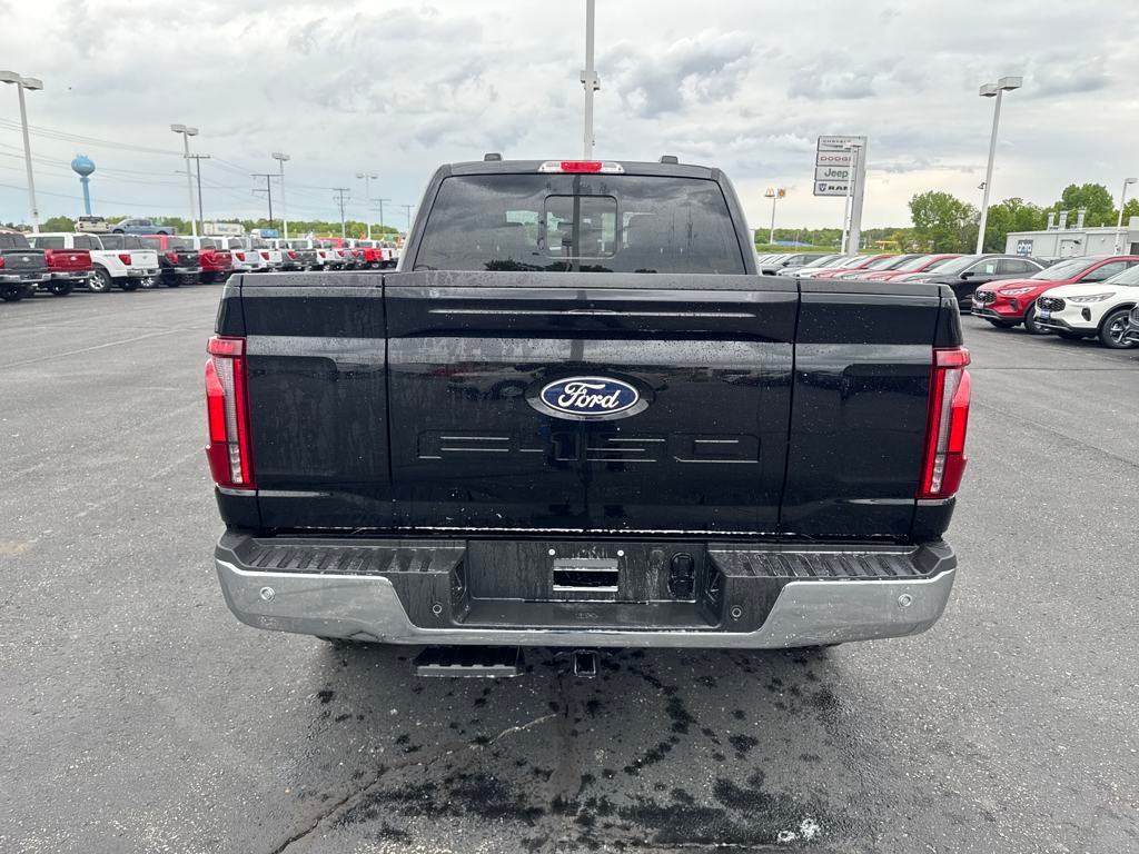 2025 Ford F-150 Lariat photo 4