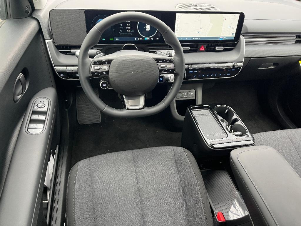 2025 Hyundai Ioniq 5 SE Standard Range photo 4