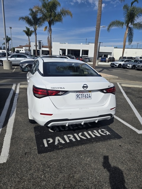 2022 Nissan Sentra SV photo 2