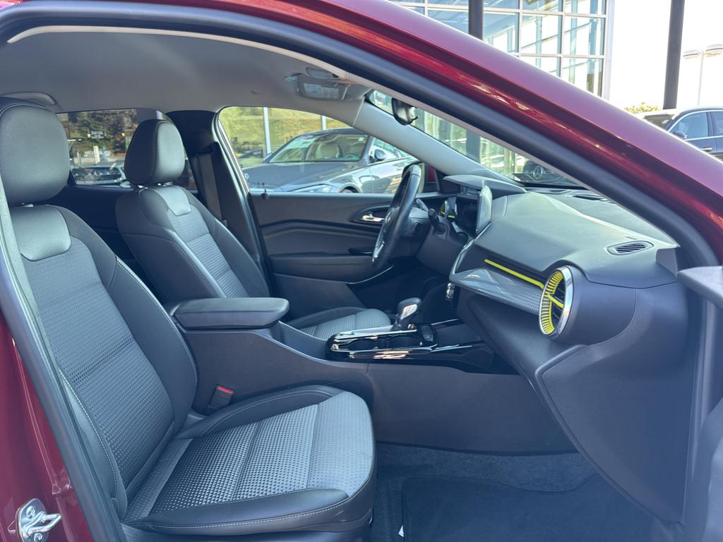 2024 Chevrolet Trax LT photo 11