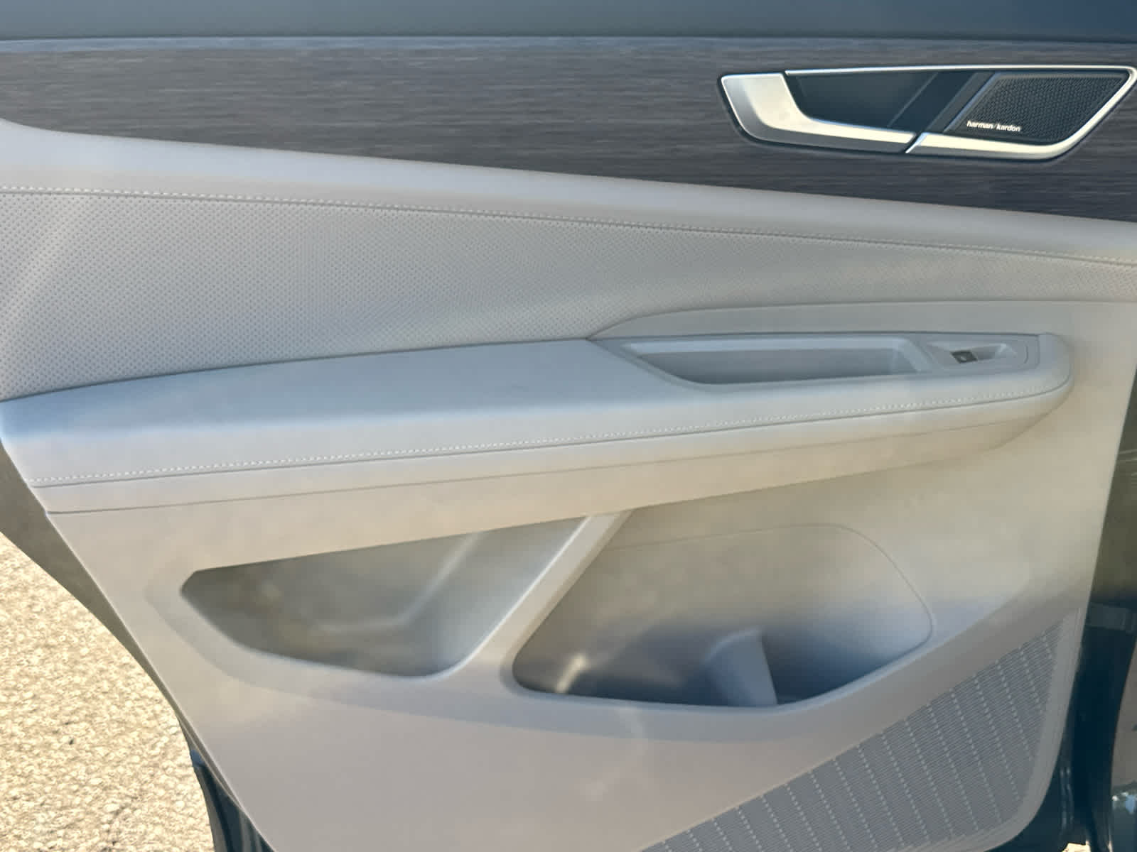 2026 Volkswagen Atlas SEL Premium R-Line photo 18