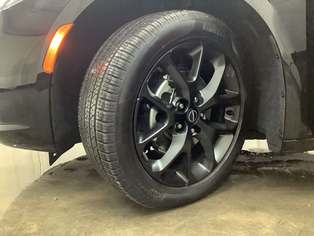 2026 Chrysler Pacifica photo 23