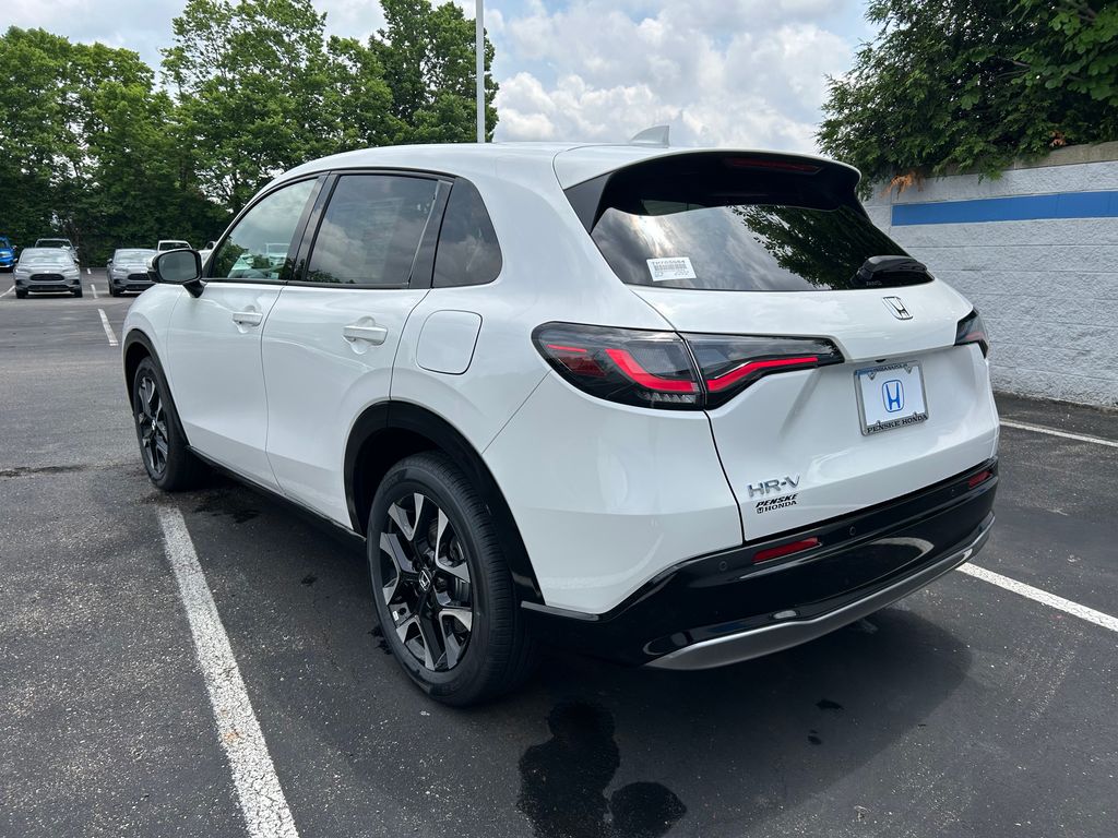 2026 Honda HR-V EX-L photo 2