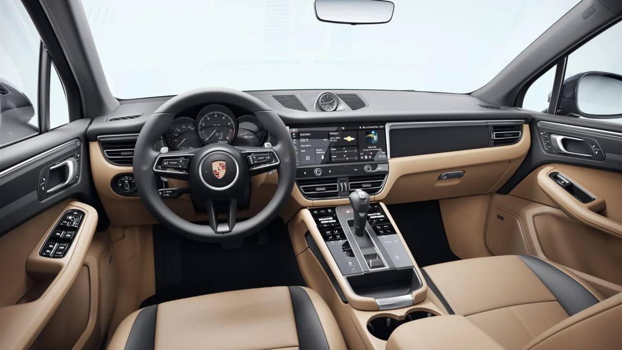 2026 Porsche Macan T photo 4