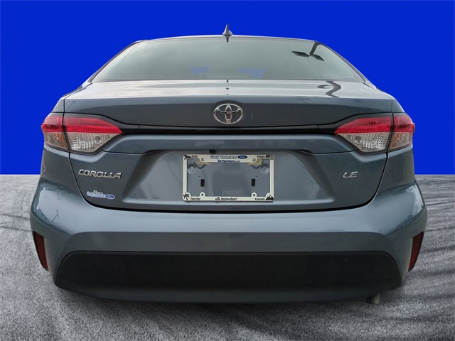 2025 Toyota Corolla LE photo 3