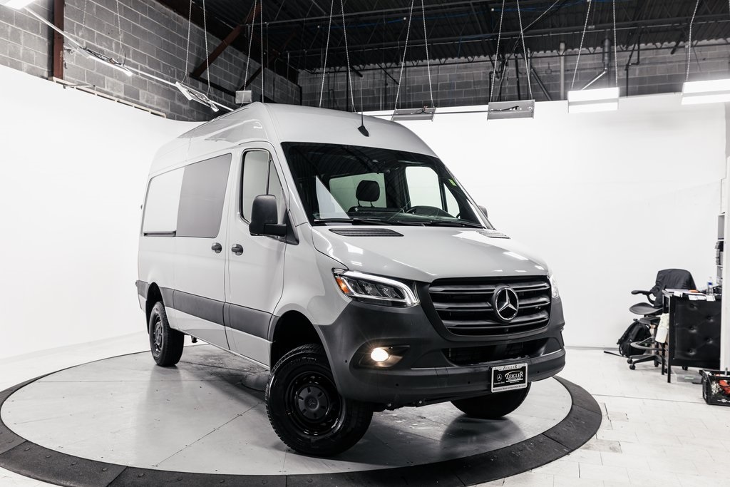 2023 Mercedes-Benz Sprinter Crew Van Base's photo