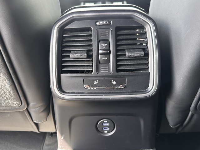 2023 Porsche Macan S photo 8
