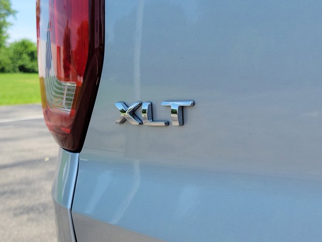 2019 Ford Explorer XLT photo 7