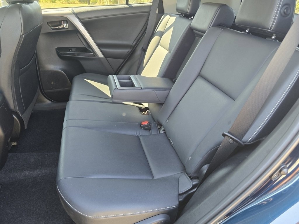 2017 Toyota RAV4 Limited photo 27