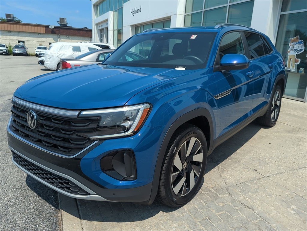 2025 Volkswagen Atlas Cross Sport SEL R-Line photo 4