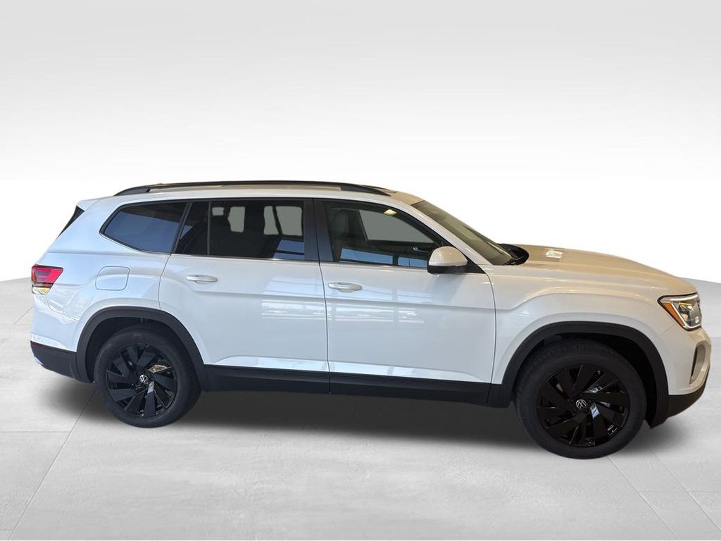 2026 Volkswagen Atlas SE Technology photo 6