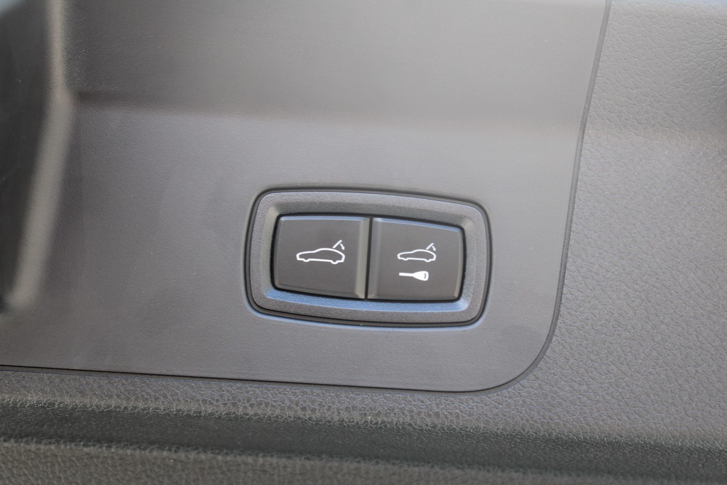 2023 Porsche Panamera E-Hybrid 4 photo 35