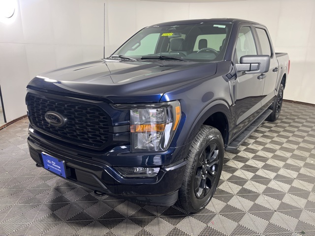 2023 Ford F-150 XL photo 3