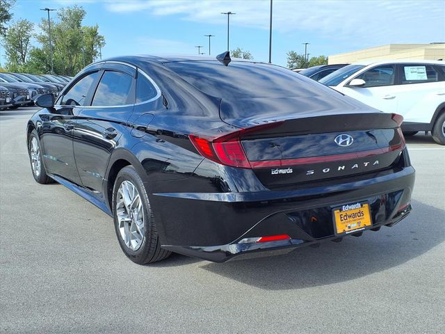 2023 Hyundai Sonata SEL photo 3
