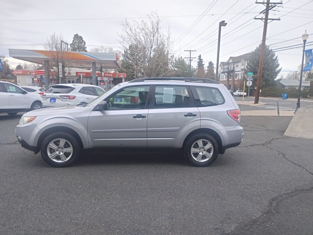 2013 Subaru Forester 2.5X photo 2