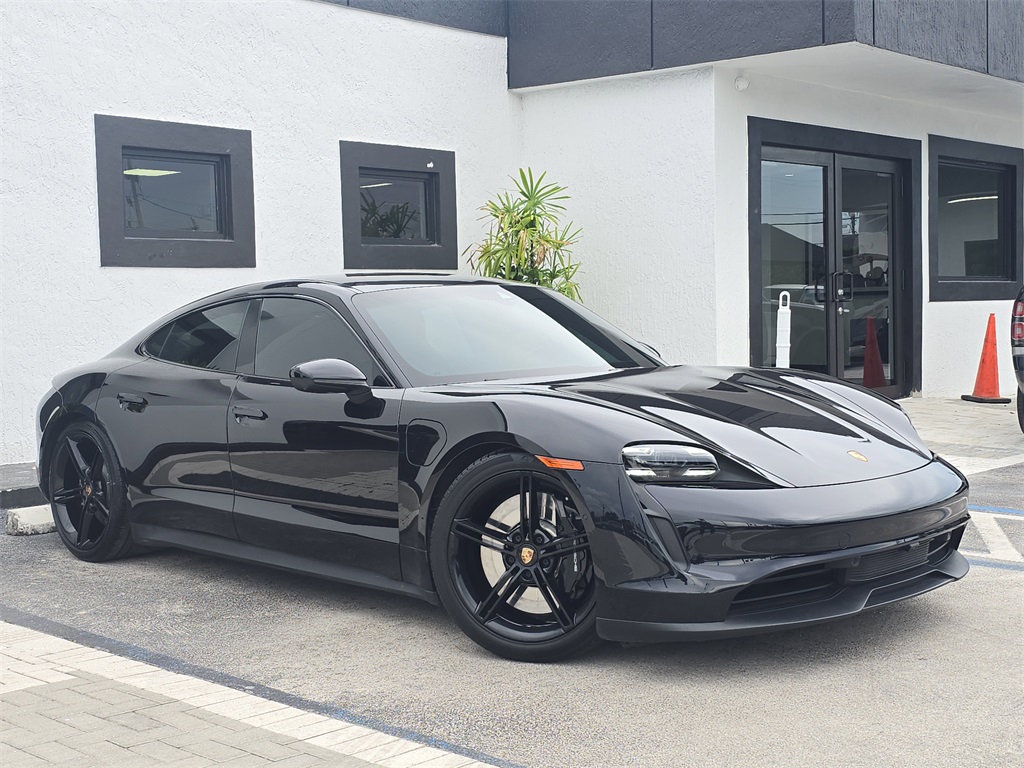 2020 Porsche Taycan 4S photo 2