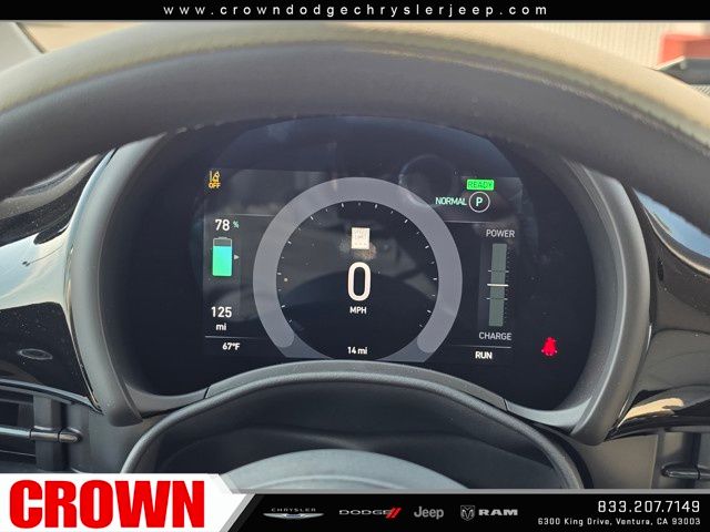 2025 Fiat 500e La Prima photo 22
